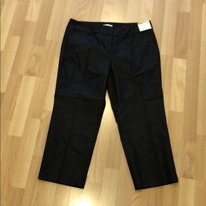 NWT!{NY&CO} -Size 12- Mid Rise Summer Stretch Crop